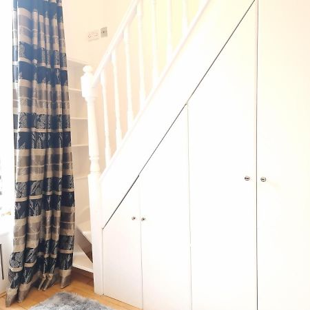 F8-Mezzanine 1St Floor Flat Fits 3 Near Paddington Apartment London Ngoại thất bức ảnh